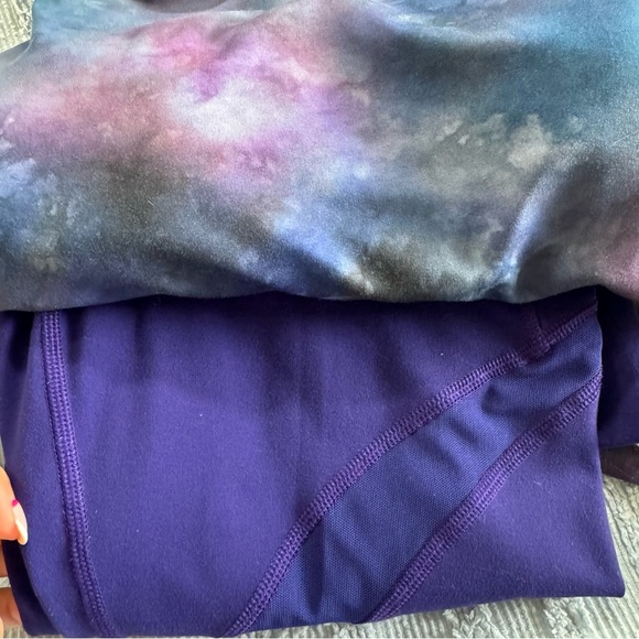 Athleta- Conscious Crop Sports Bra and Salutation Mesh 7/8 Leggings bundle M/L - Picture 12 of 14